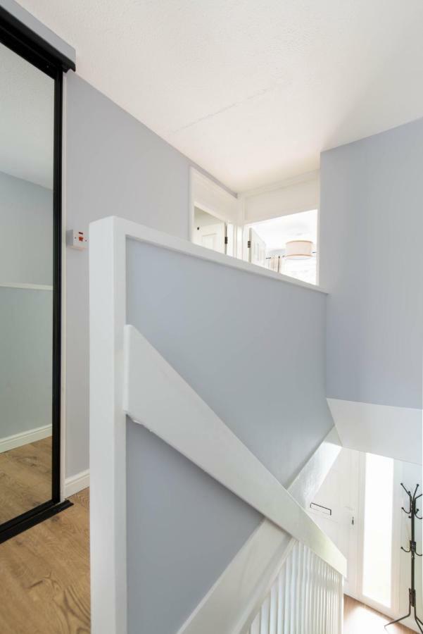 Holyrood Skyline Apartment Эдинбург Экстерьер фото
